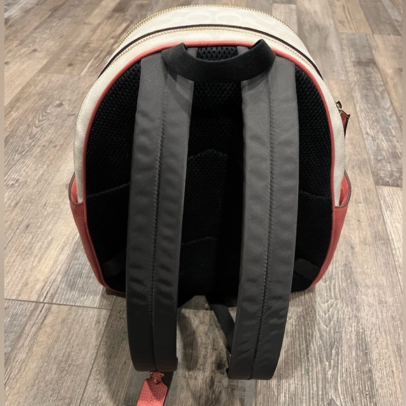 Coach Court Backpack - Picture 6 of 9